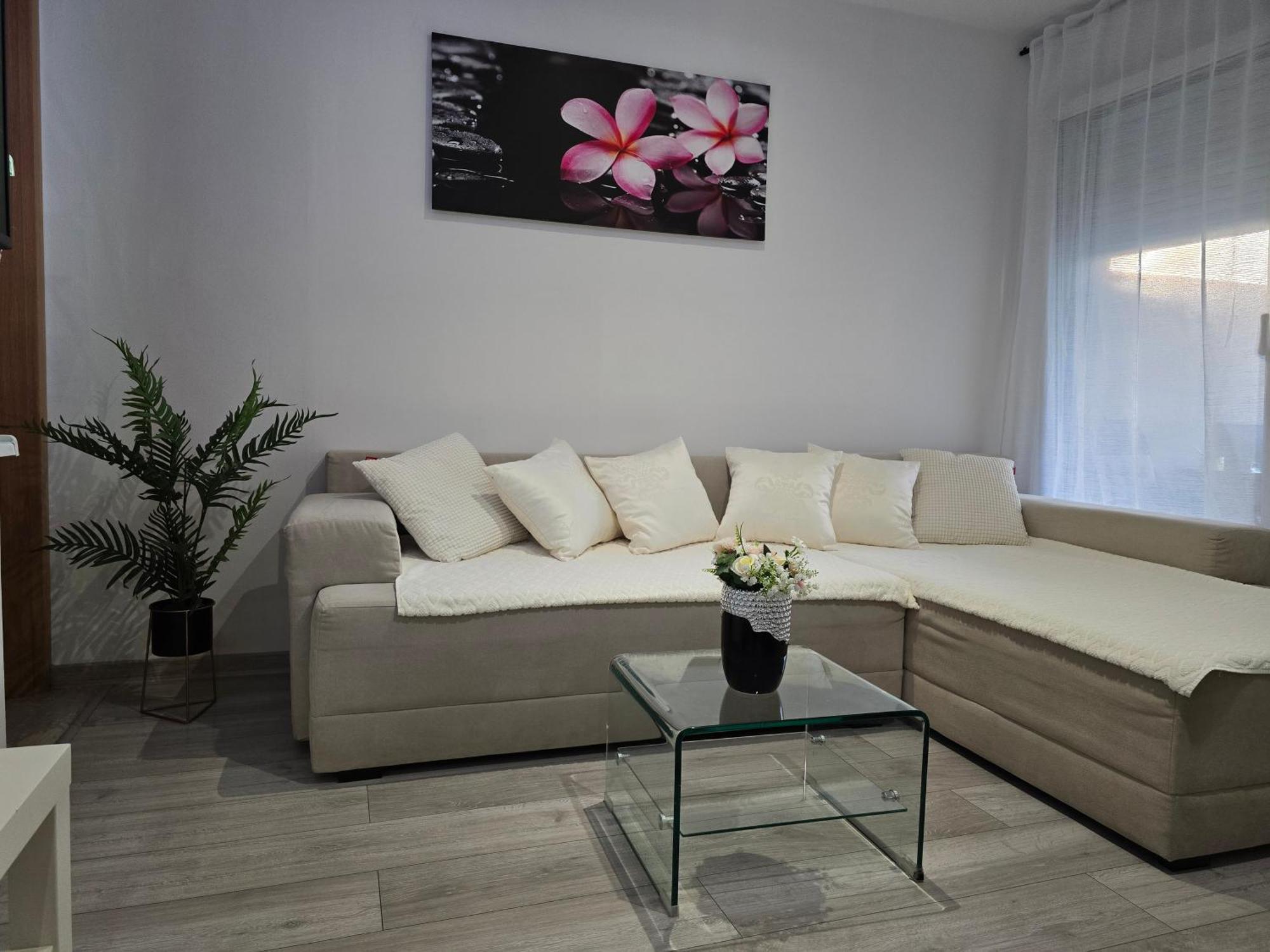 Apartment Blanca With Jacuzzi,Terase And Private Parking Kaštela Kültér fotó